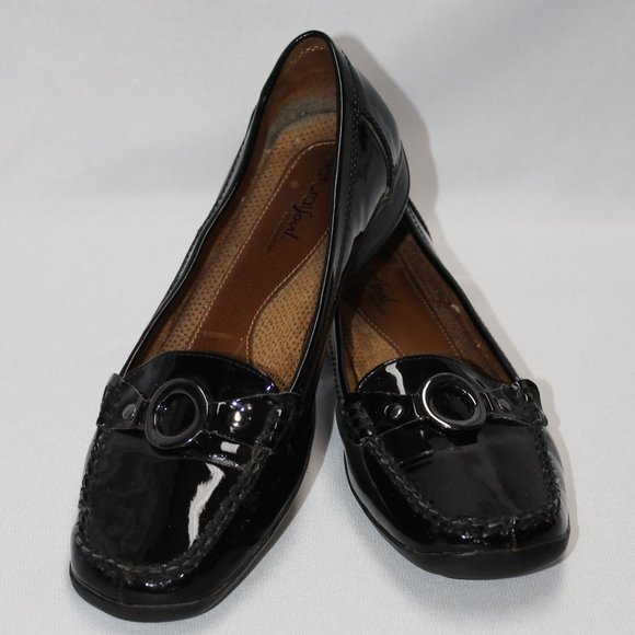naturalizer patent loafers